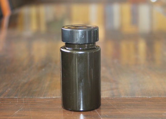 100-2深咖啡瓶黑色透苯蓋 高度：90mm  直徑：45mm
