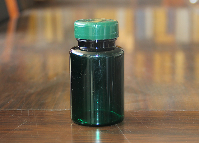 120cc綠色瓶綠色翻蓋 高度90mm  直徑50mm